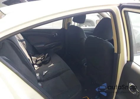 2016 Nissan Versa 1.6 S/1.6 S+/1.6 Sl/1.6 Sv z USA, uszkodzony, nr VIN 3N1CN7AP2GL806232